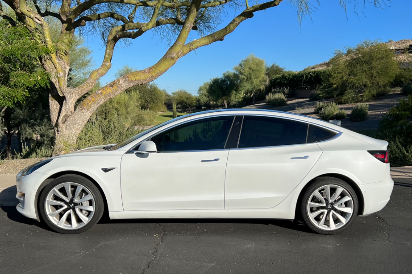 2018 Tesla Model 3 Long Range RWD - Find My Electric