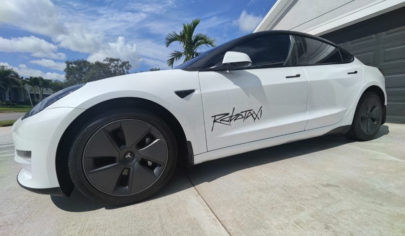 2023 Tesla Model 3 Standard Range RWD