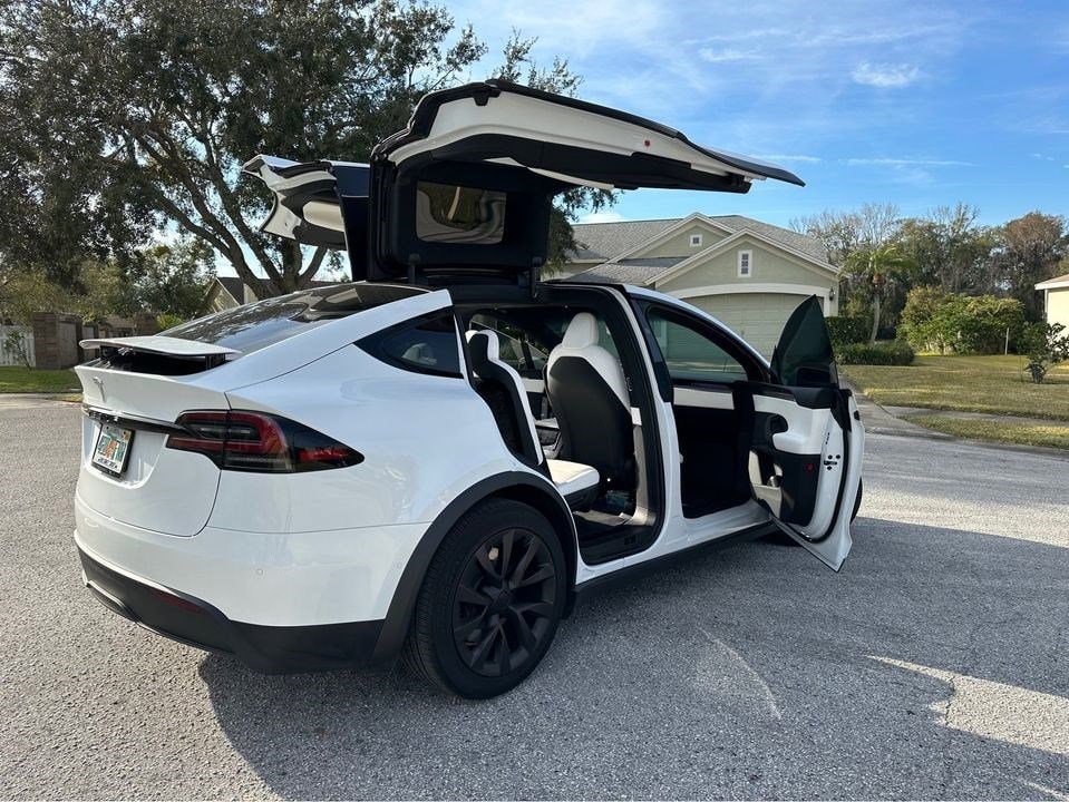 2022 Tesla Model X Long Range AWD full