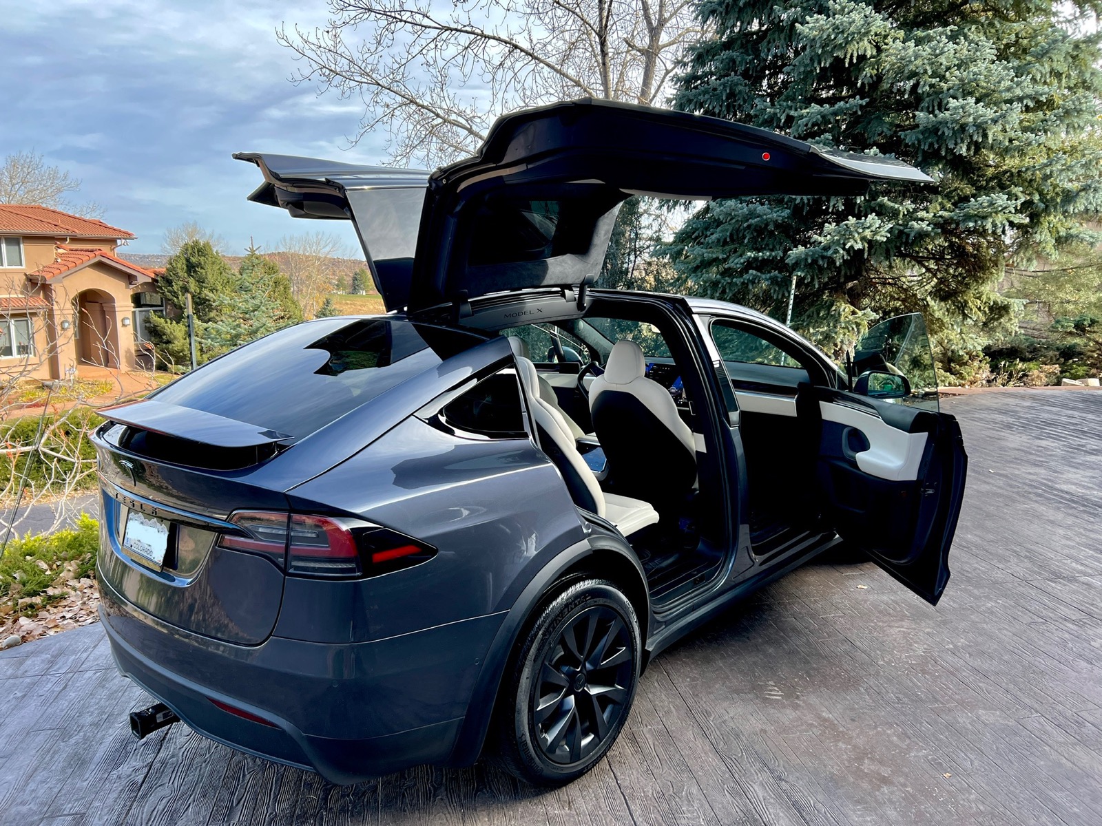 2022 Tesla Model X Long Range AWD - Find My Electric