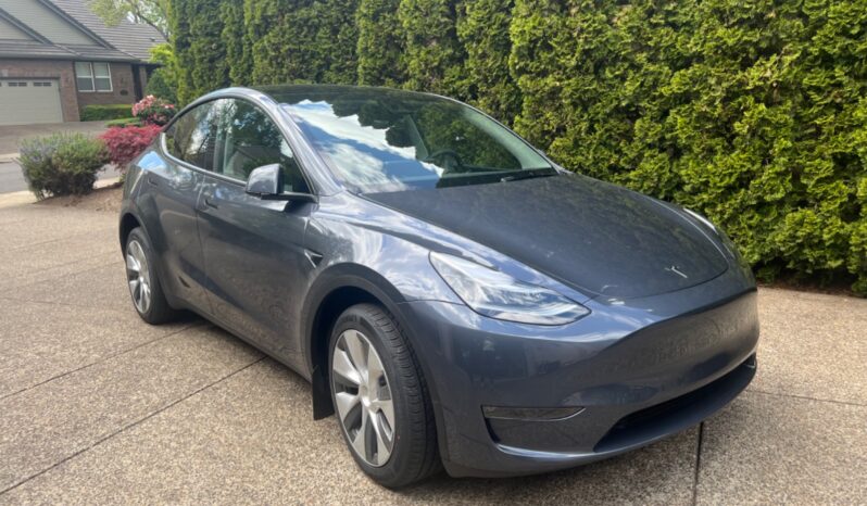 2023 Tesla Model Y Standard Range AWD