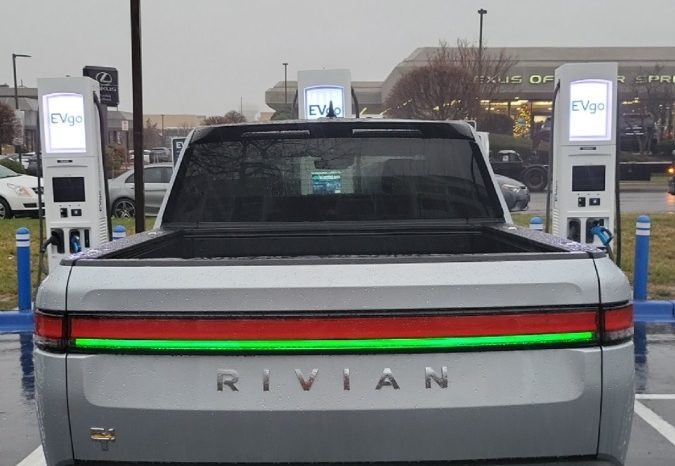 2022 Rivian R1T Adventure - Find My Electric