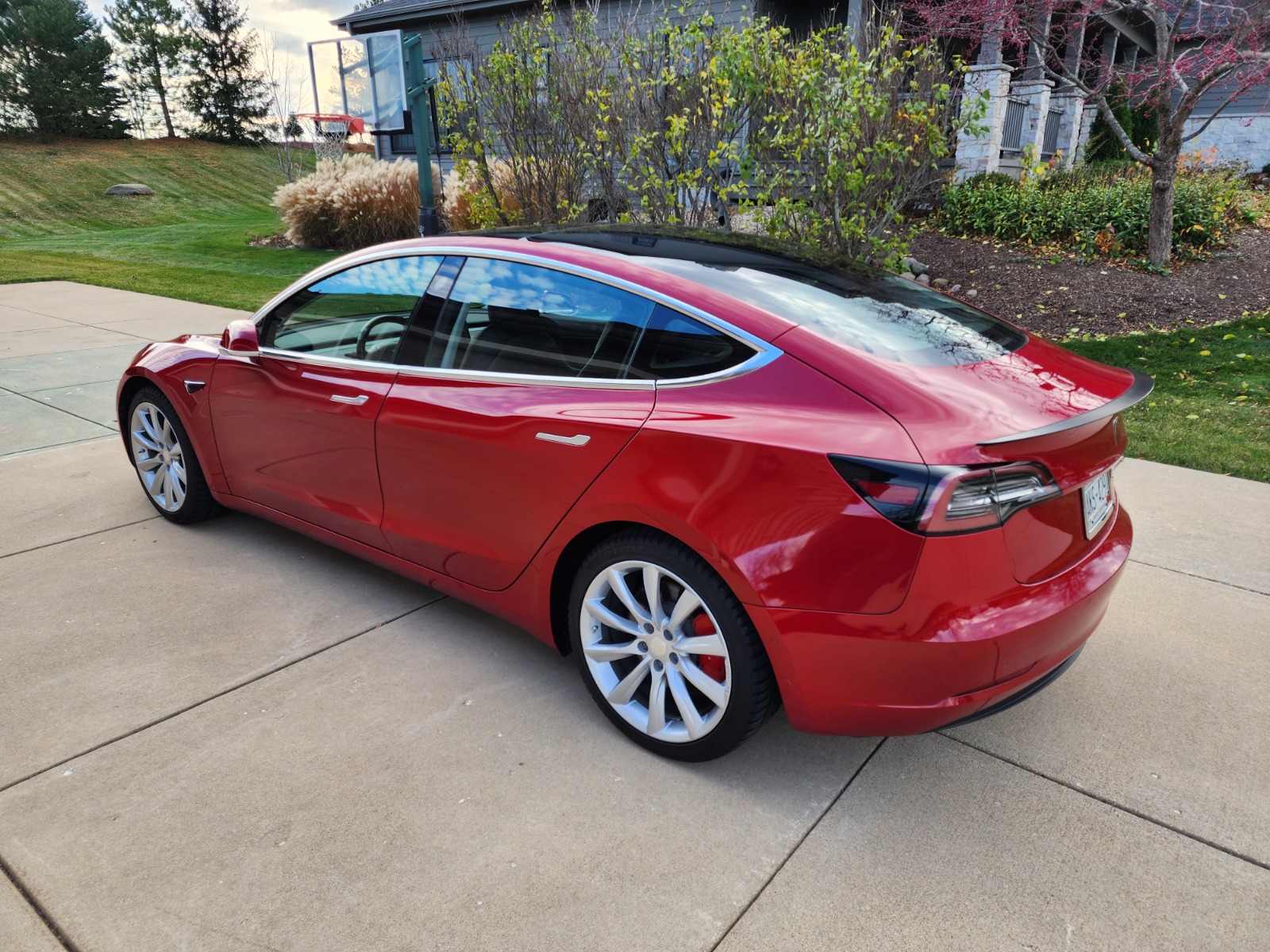 2018 tesla model 3 wheelbase