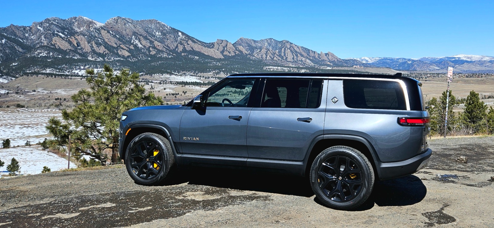 2023 Rivian R1s Adventure Find My Electric 4869