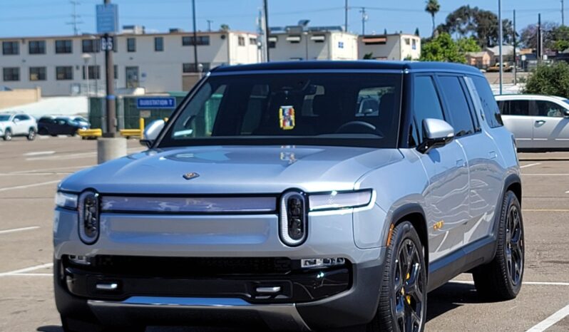 2023 Rivian R1S Adventure