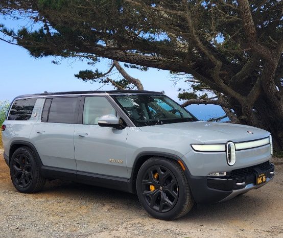2024 Rivian R1S Adventure