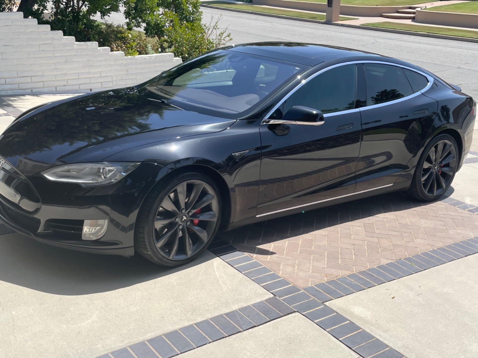 2015 Tesla Model S P90D full