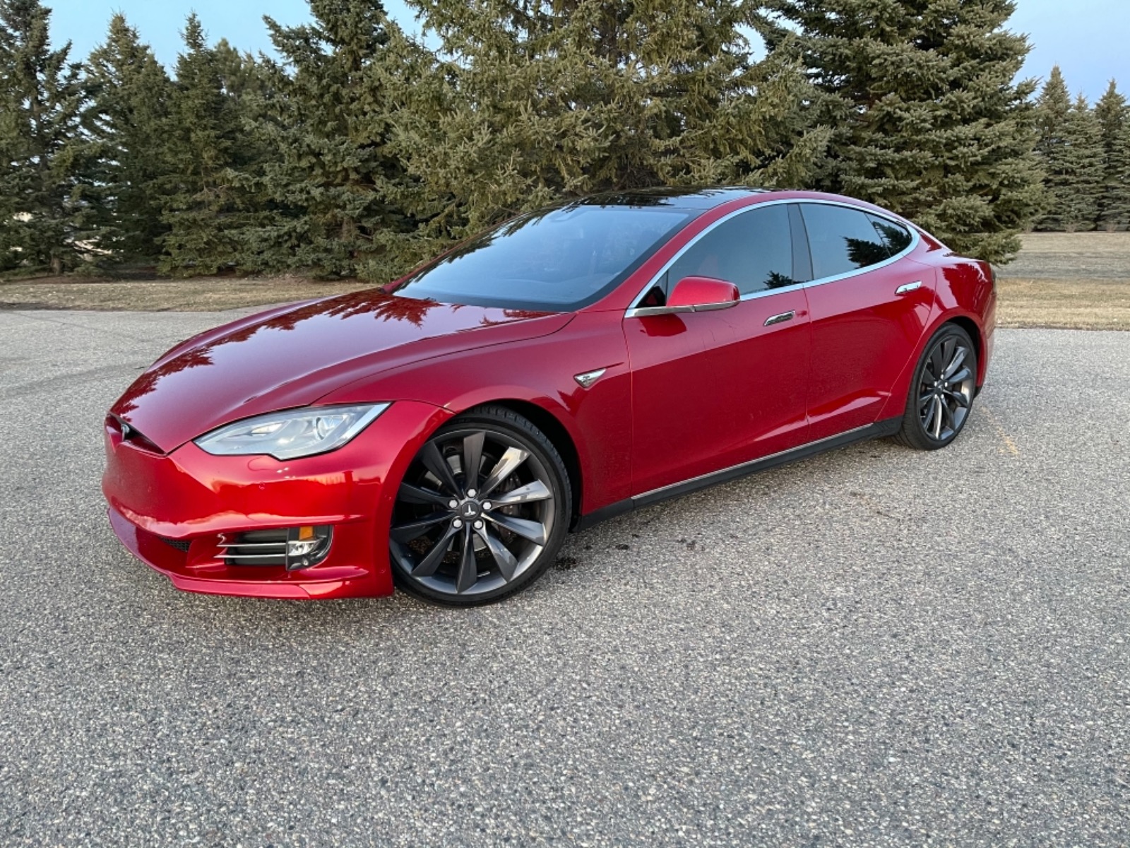 2015 Tesla Model S 85D full