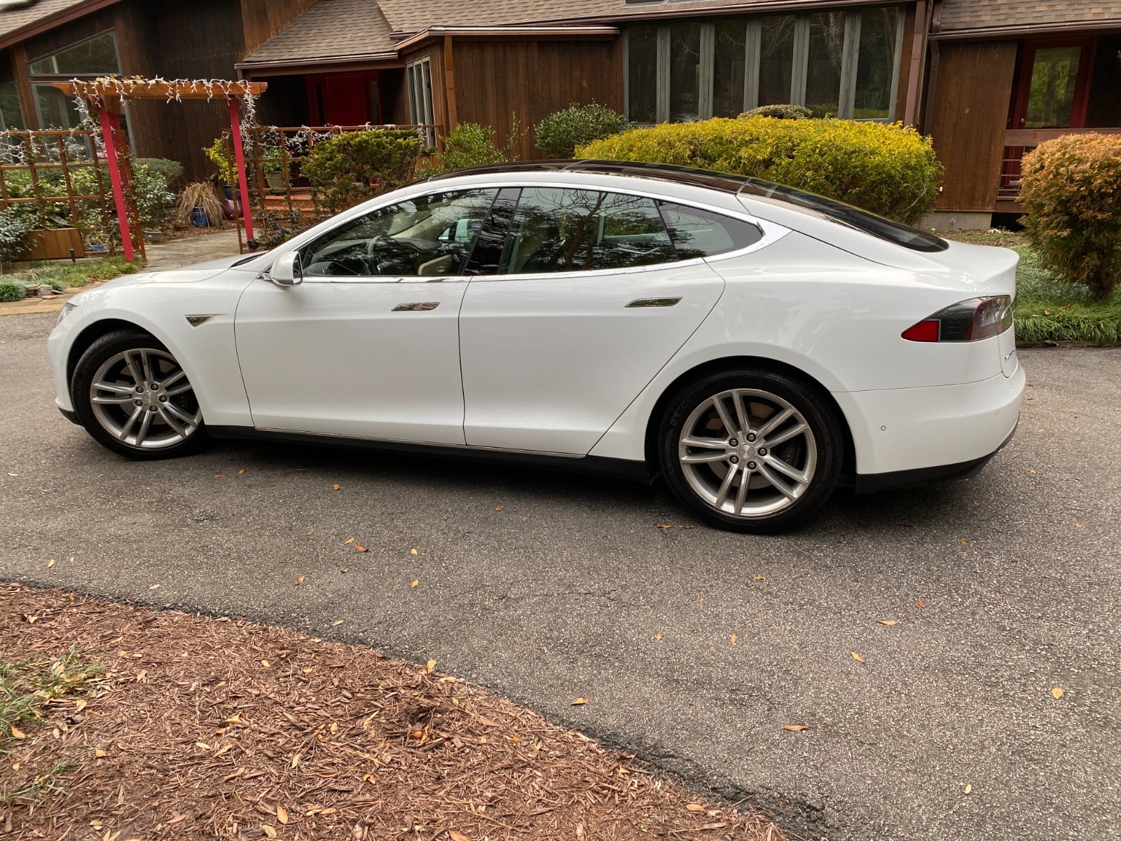 2015 Tesla Model S 70D full