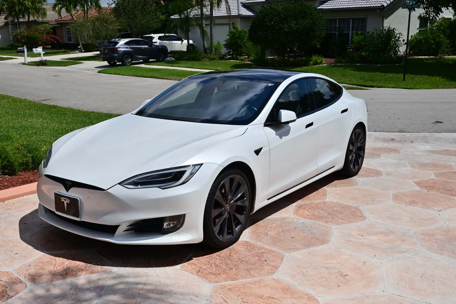 Tesla model deals s white 2020