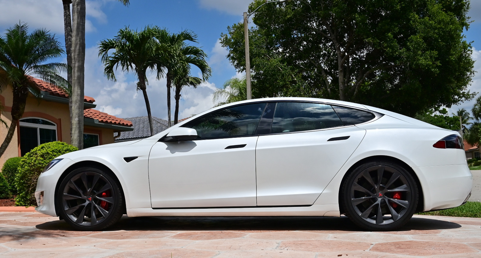 2020 Tesla Model S Performance - Find My Electric