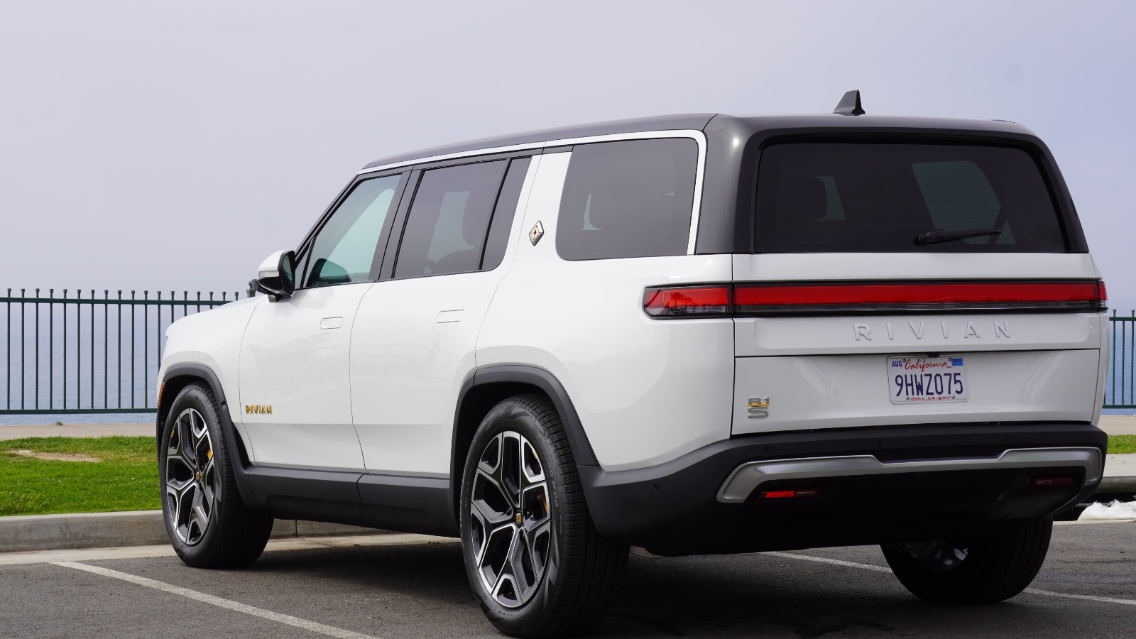 2023 Rivian R1s Adventure - Find My Electric