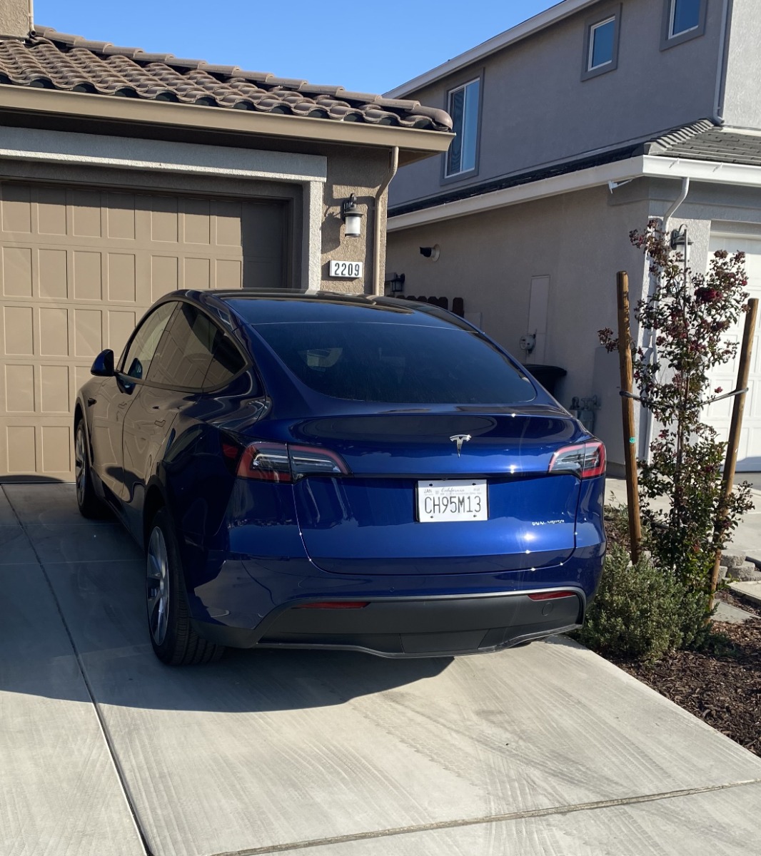 German-Made Tesla Model Y RWD Now Available In Midnight Cherry Red,  Quicksilver