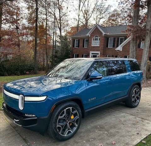 2023 Rivian R1S Adventure
