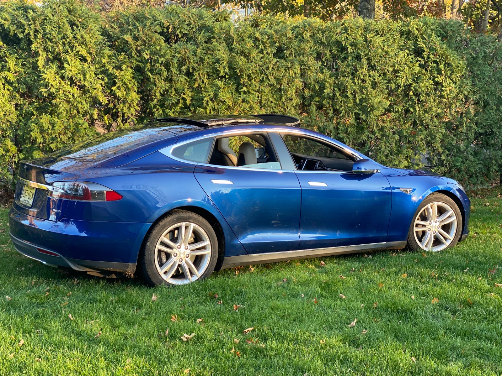 2015 Tesla Model S P85D - Find My Electric