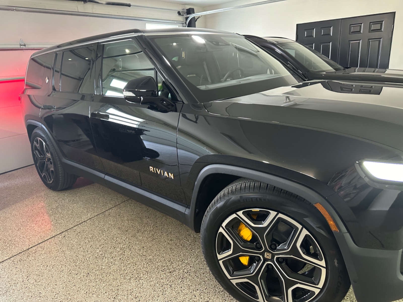 2023 Rivian R1S Adventure - Find My Electric