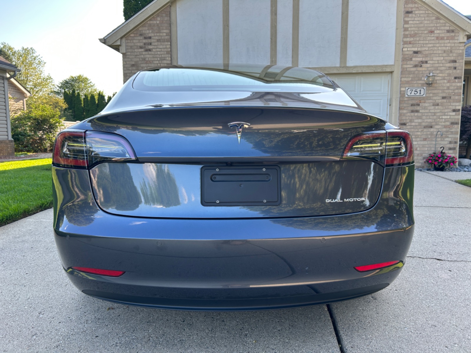 tesla model 3 long range weight 2019