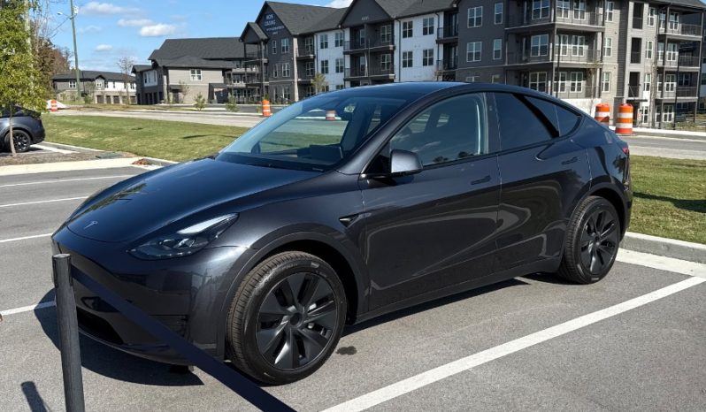 2025 Tesla Model Y Standard Range RWD