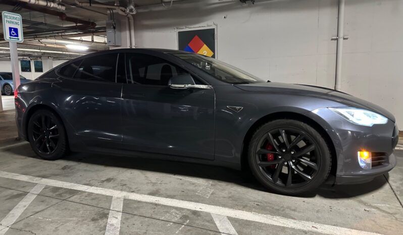 2015 Tesla Model S P90DL