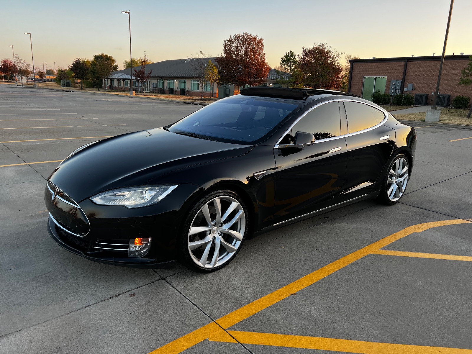 2015 Tesla Model S 70D full