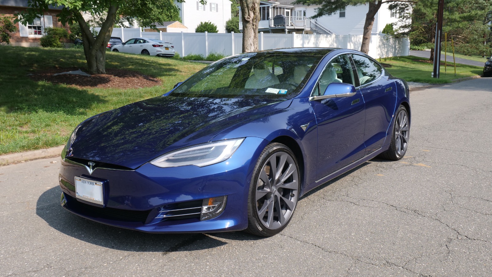 2020 Tesla Model S Long Range Plus AWD full