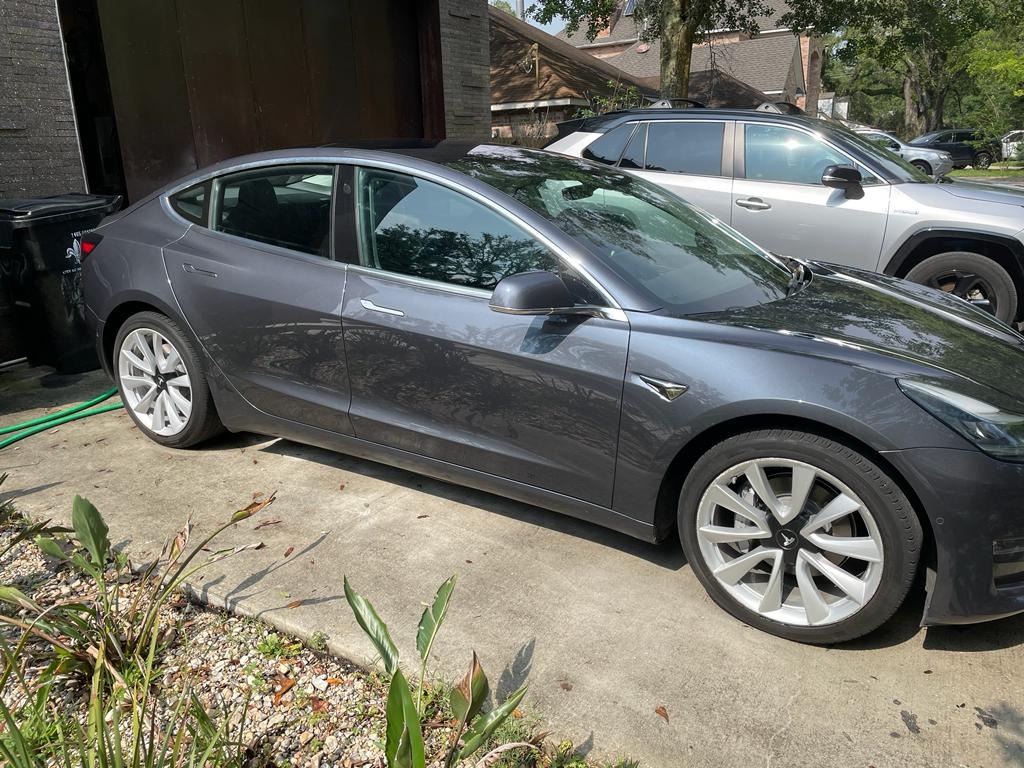 2018 Tesla Model 3 Long Range RWD - Find My Electric