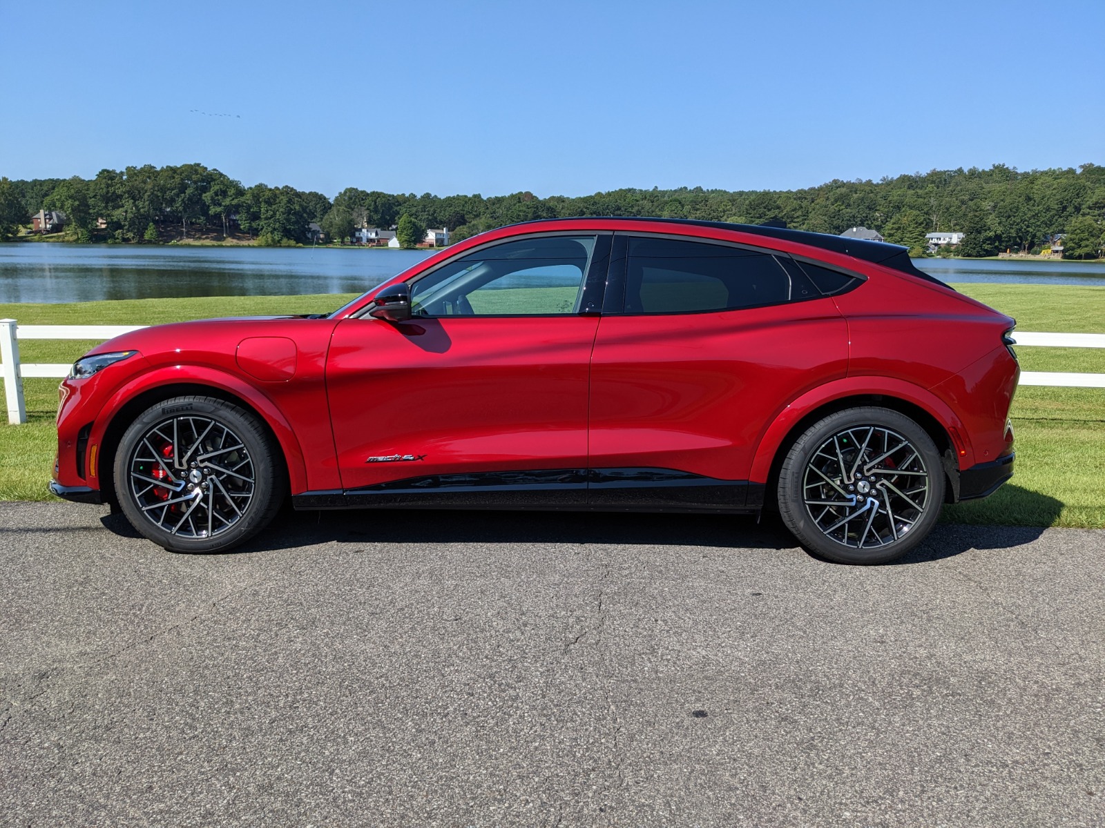 2022 Ford Mustang Mach-E GT Performance full