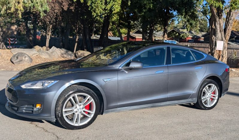 2015 Tesla Model S P90DL