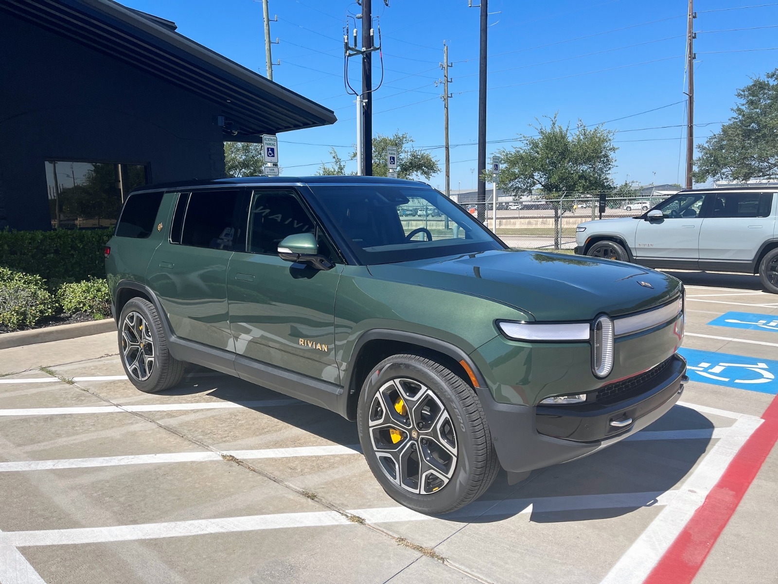 2022 Rivian R1S Launch Edition Find My Electric