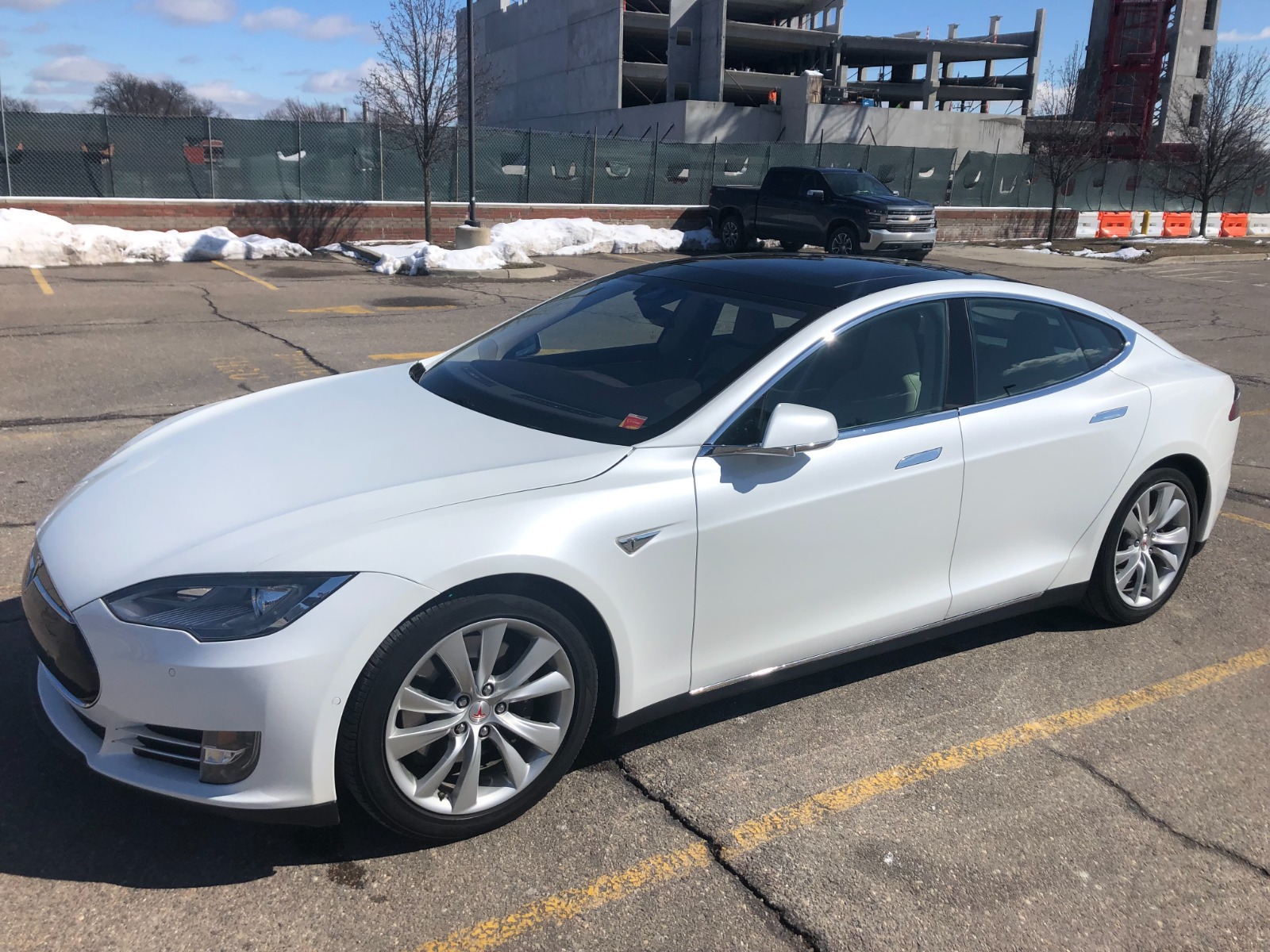 2015 Tesla Model S 85D - Find My Electric