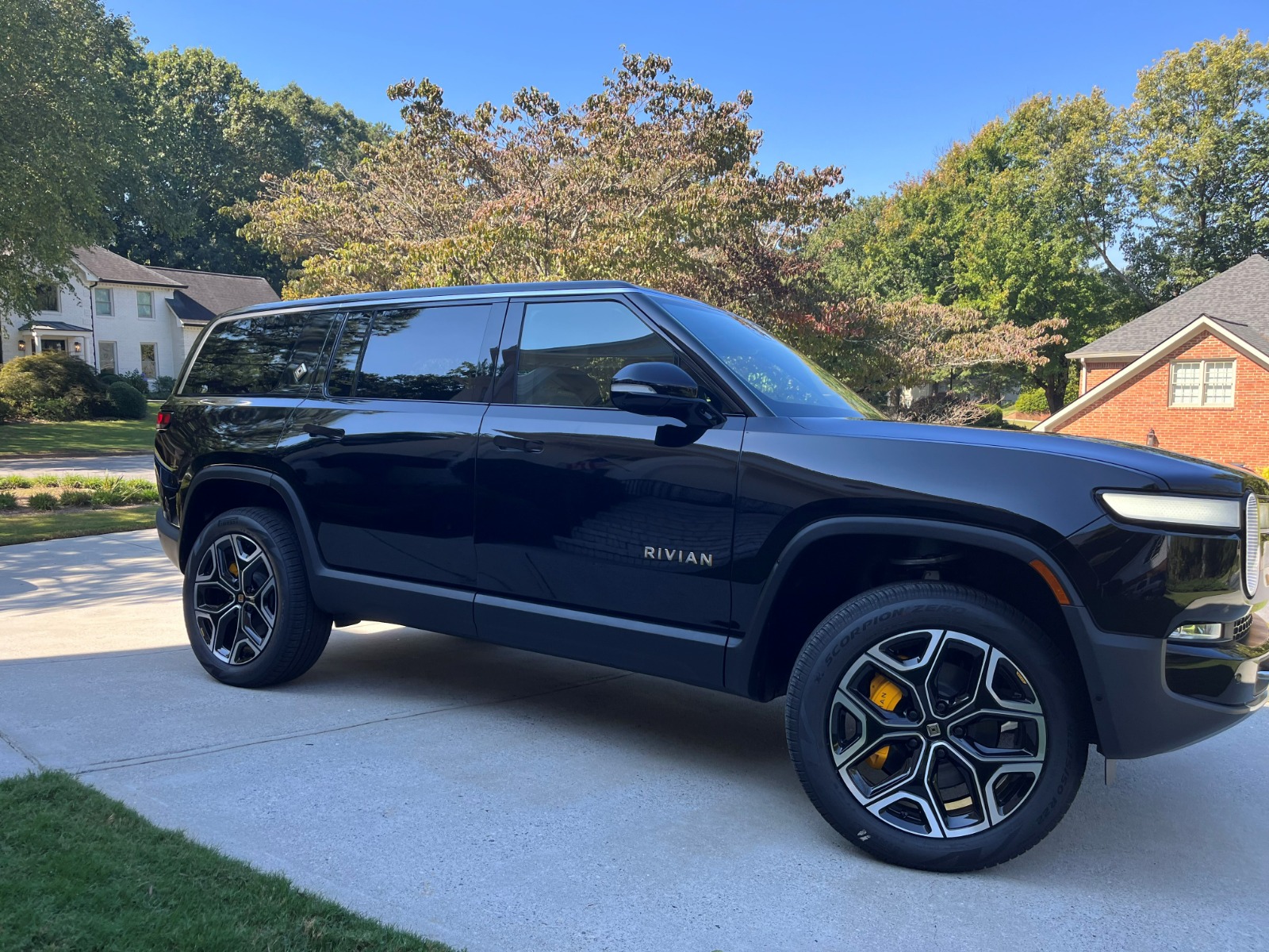 2023 Rivian R1S Launch Edition - Find My Electric