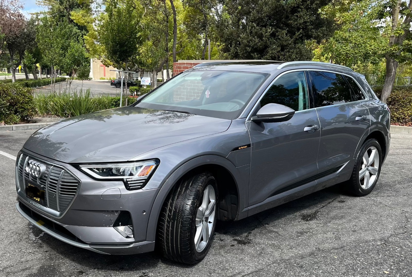 Audi E Tron Premium Plus Vs Prestigenull