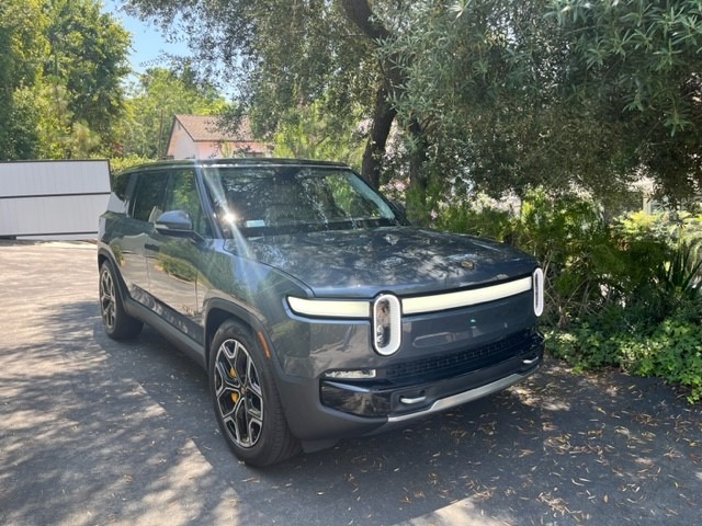 2023 Rivian R1S Adventure - Find My Electric