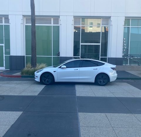 2022 Tesla Model 3 Standard Range RWD