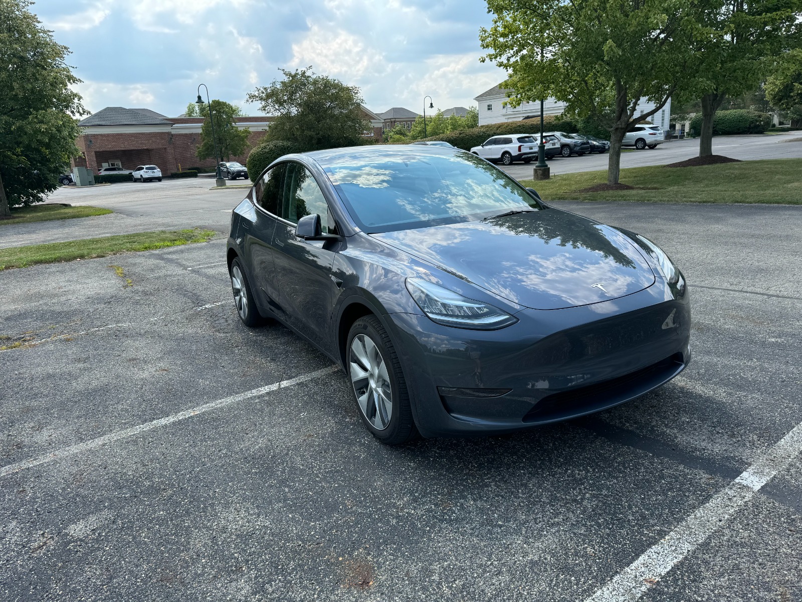 2023 Tesla Model Y Standard Range AWD full