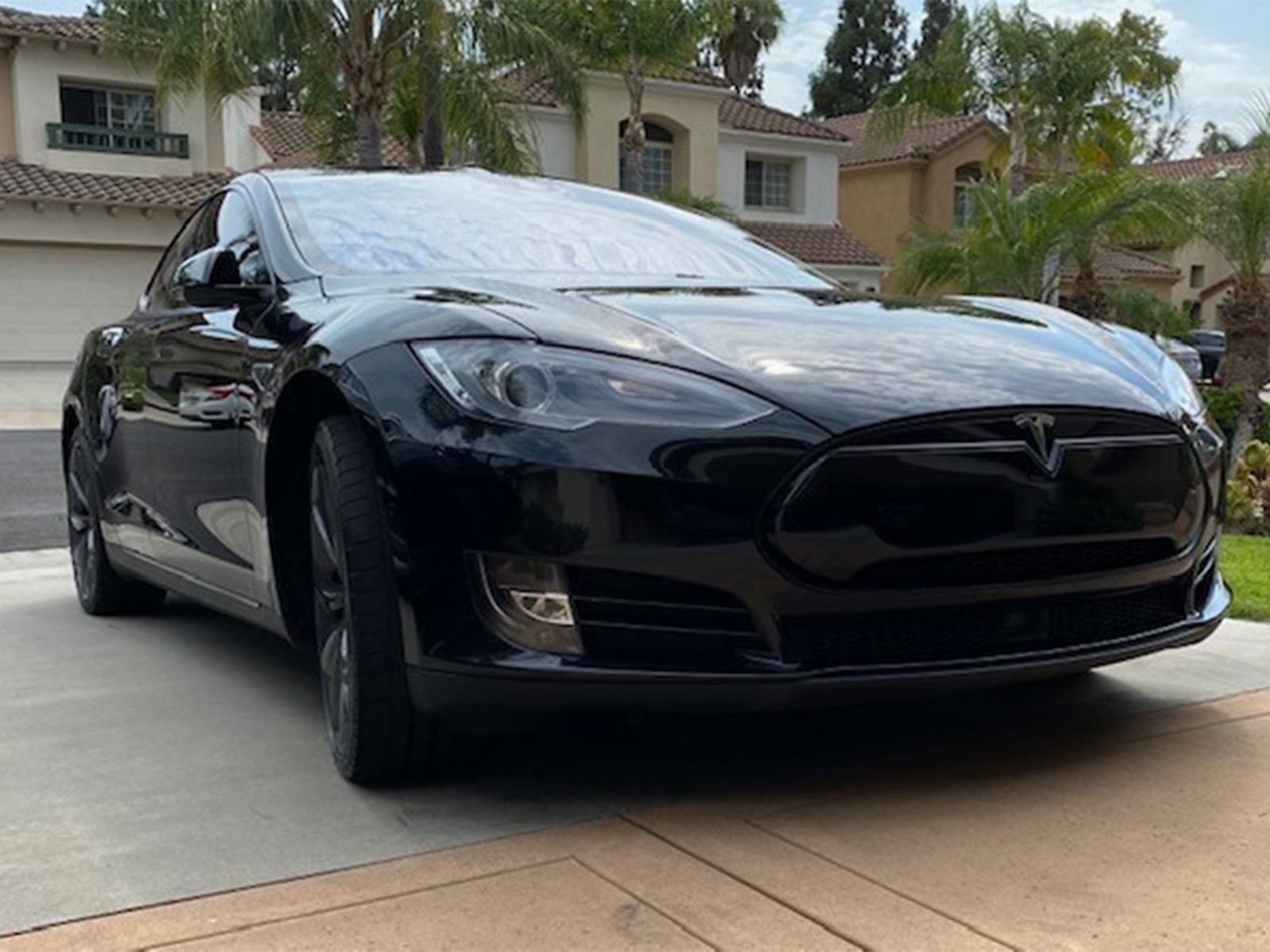 2015 Tesla Model S P90D full
