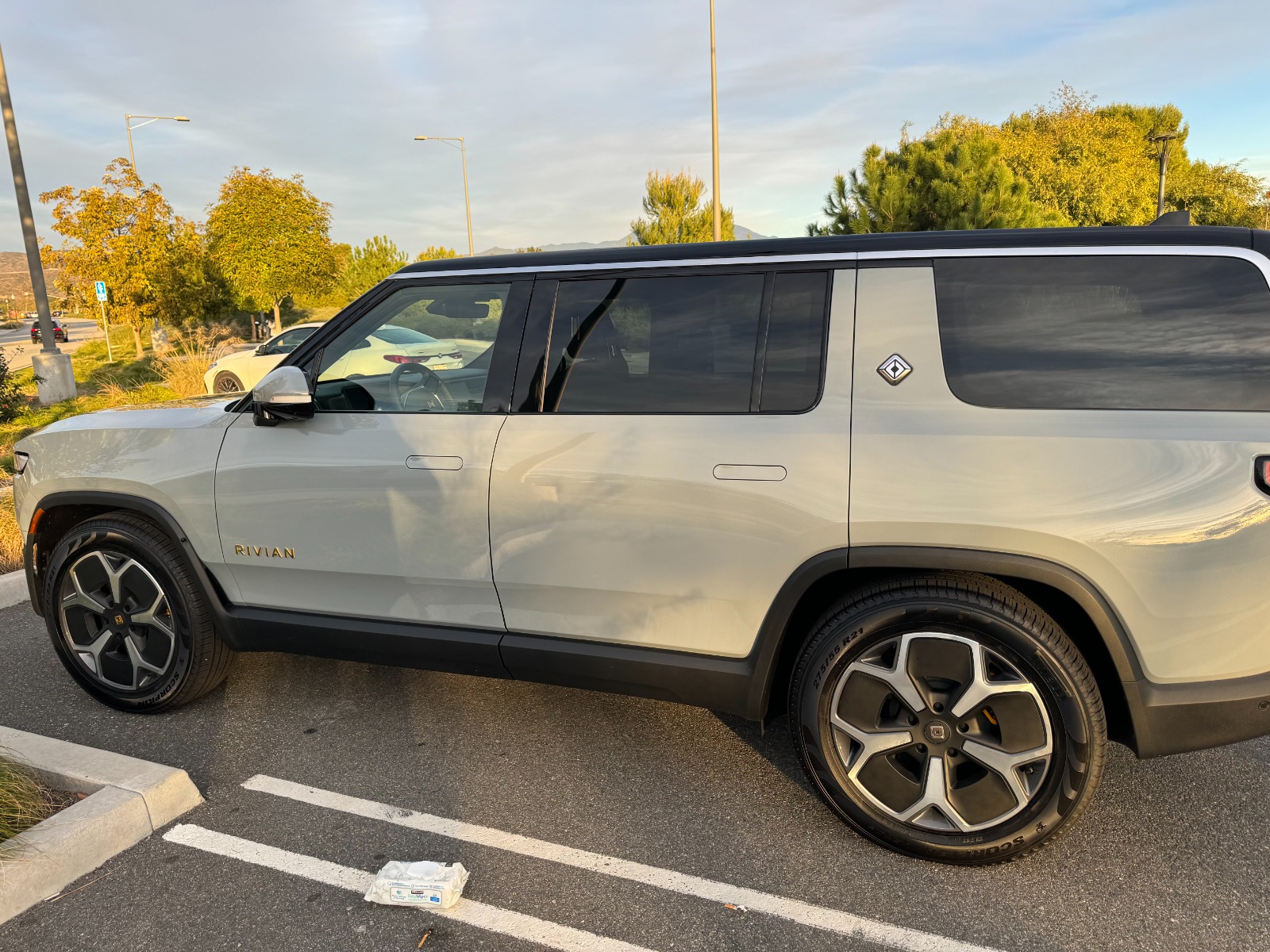 2023 Rivian R1S Adventure - Find My Electric