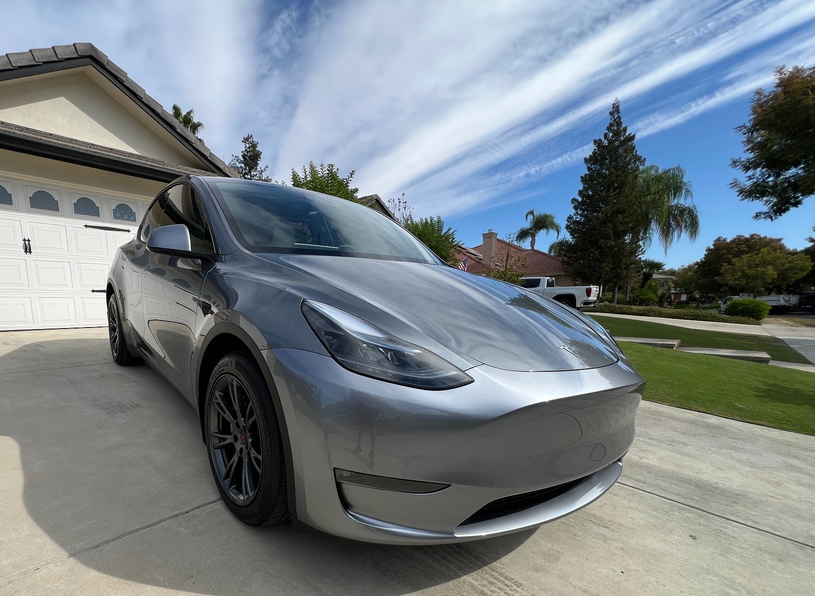 2024 Tesla Model Y Long Range AWD full