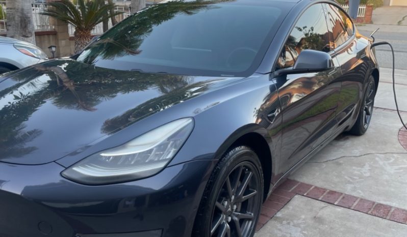 2018 Tesla Model 3 Mid Range RWD