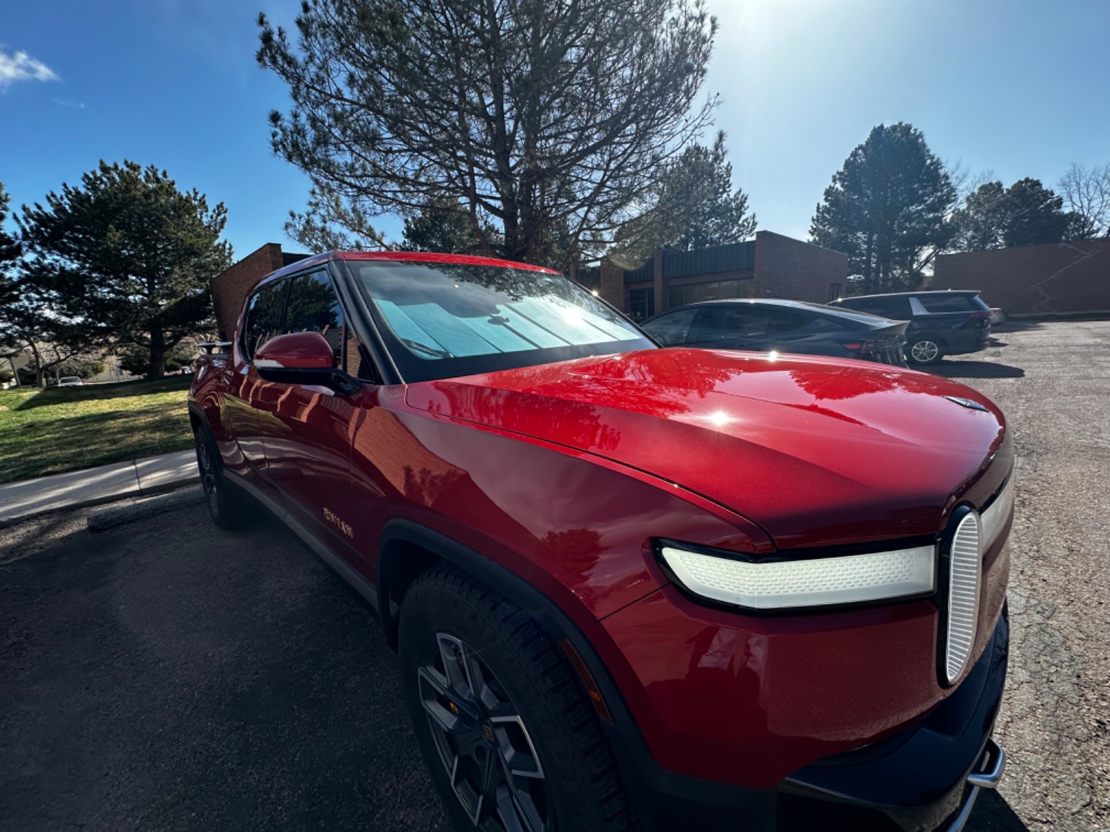 2022 Rivian R1T Adventure - Find My Electric