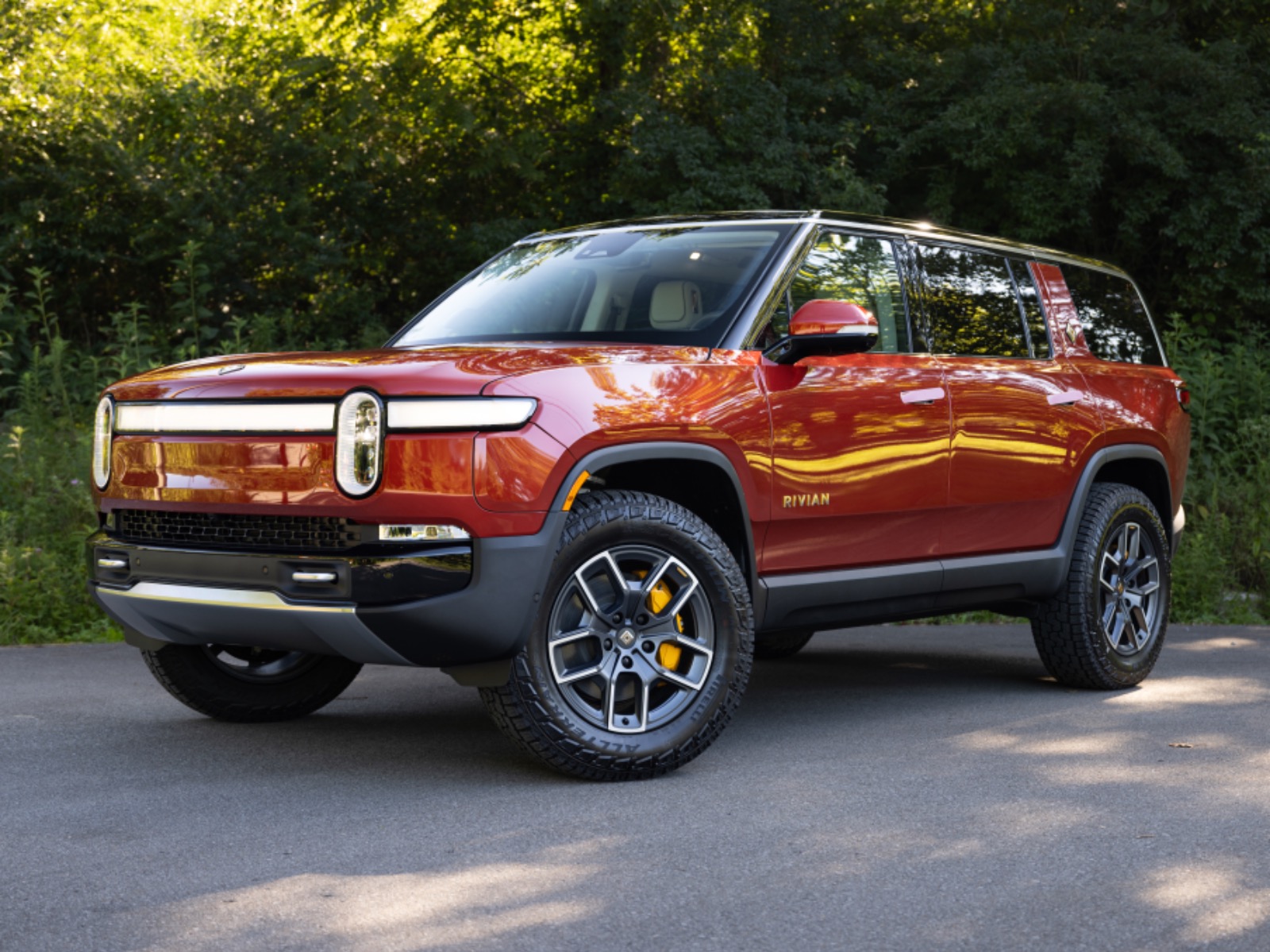 2023 Rivian R1S Adventure full