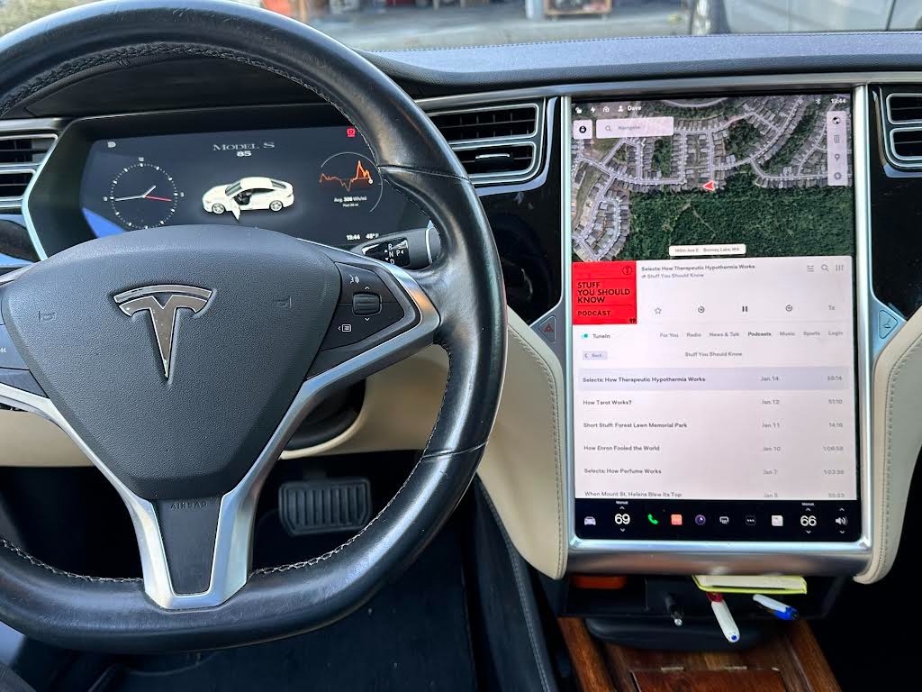 2015 Tesla Model S 85 full