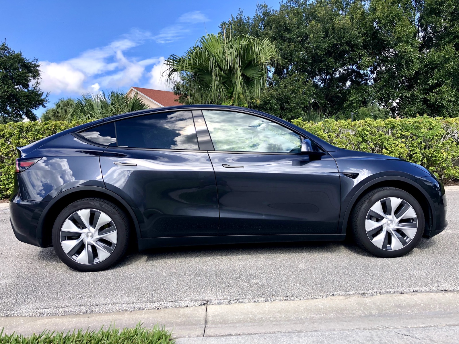 2024 Tesla Model Y Long Range AWD - Find My Electric