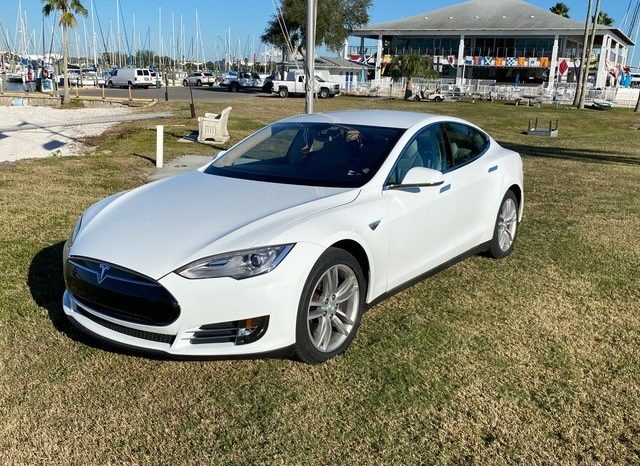 Tesla 2013 MS 85 Vin 5YJSA1CN4DFP14711