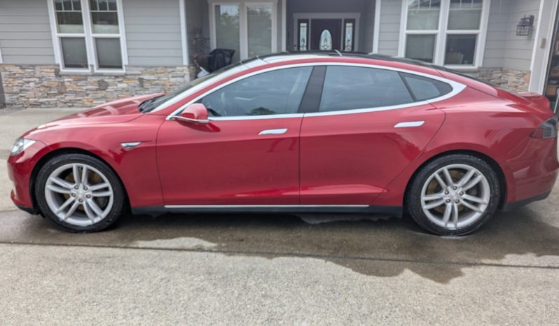 2015 Tesla Model S 85D