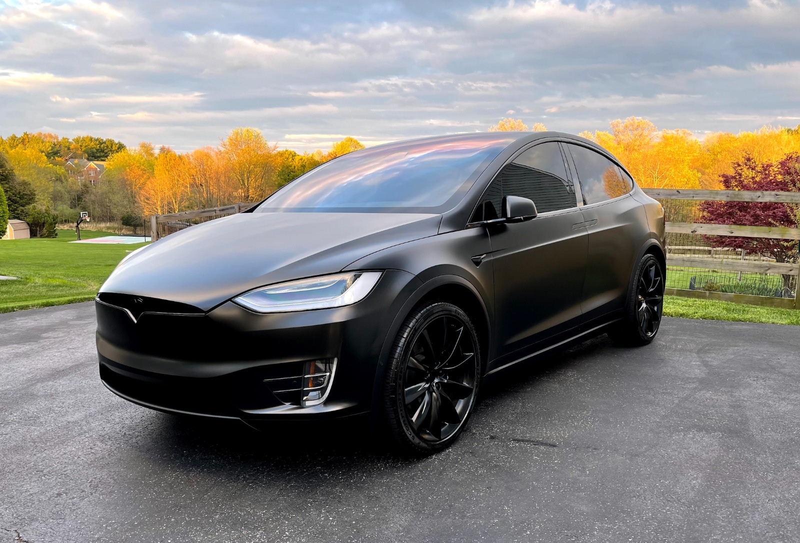 Tesla model deals x features 2020