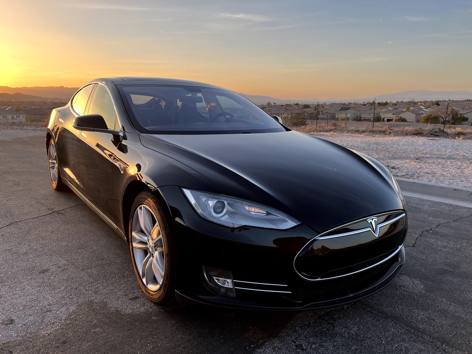 2013 tesla model s store 85 rwd range