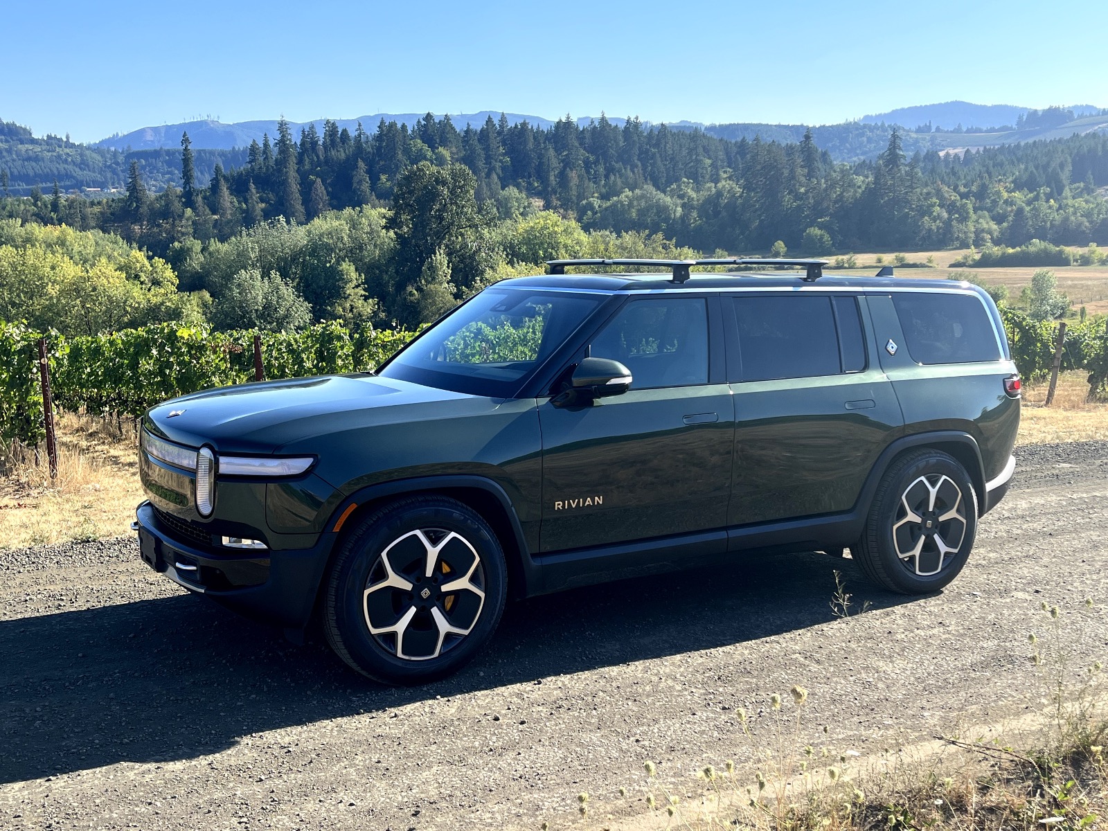 2023 Rivian R1S Launch Edition full